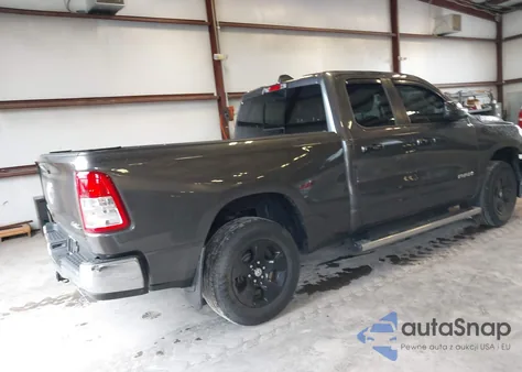 2020 Ram 1500 Big Horn/Lone Star z USA, uszkodzony, nr VIN 1C6SRFBT4LN345748